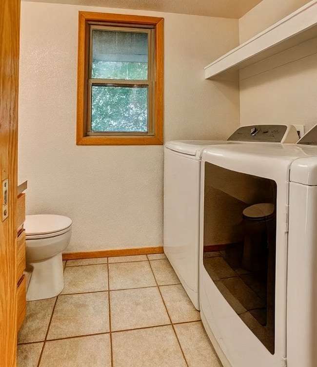 Building Photo - 7312 W 21st St