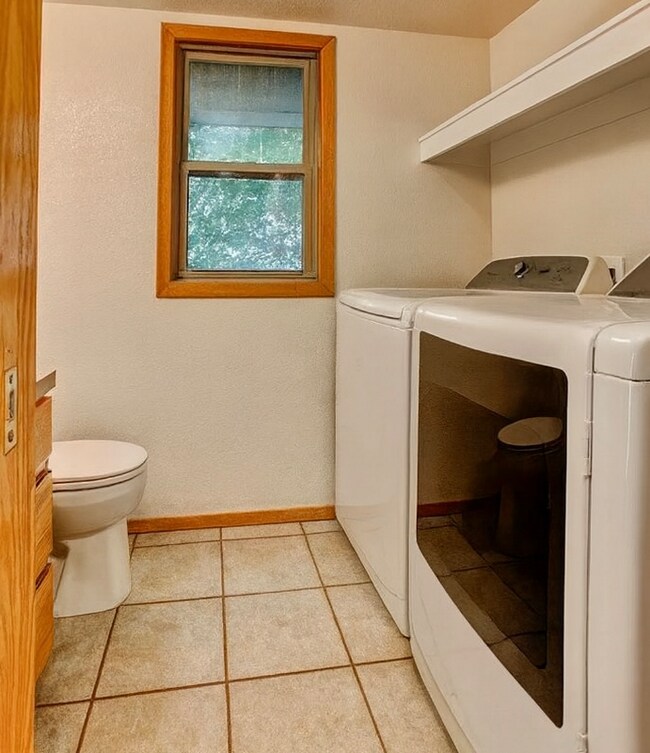 Foto del edificio - 7312 W 21st St