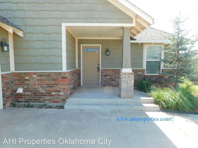 Building Photo - 4 br, 2.5 bath House - 19200 Grassmere Way