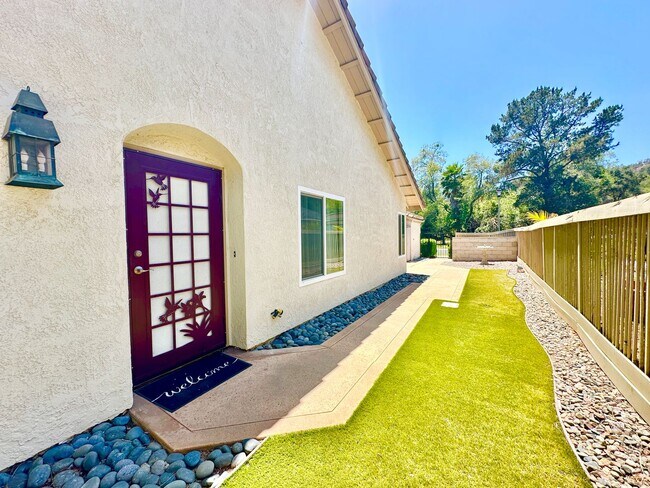 Foto del edificio - Beautifully Upgraded Single Story in the Pala Mesa Fairway Villas Community of Fallbrook!