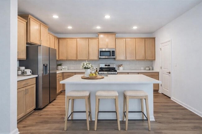 Foto del edificio - 108 Makinaw Rd