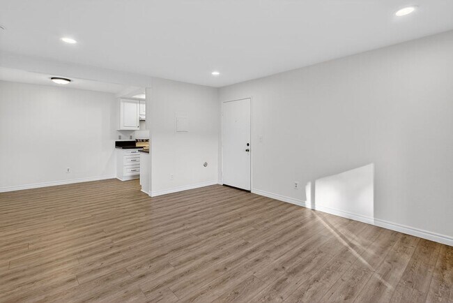 Foto del edificio - Updated Quaint Condo Close to San Juan Creek Trail and Doheny State Beach!