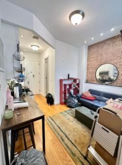 Foto del edificio - 2 bedroom in New York NY 10019