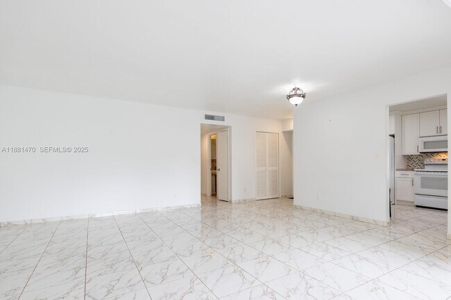 Foto del edificio - 16985 SW 113th Ct