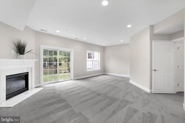 Foto del edificio - 9769 Northern Lakes Ln