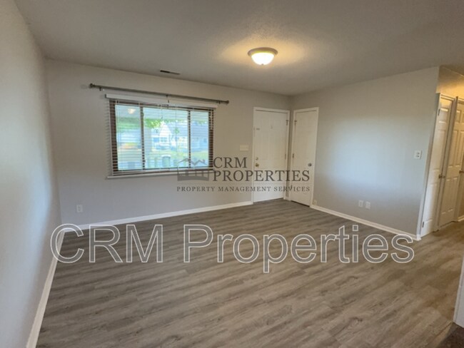 Foto del edificio - 1406 Oswego St