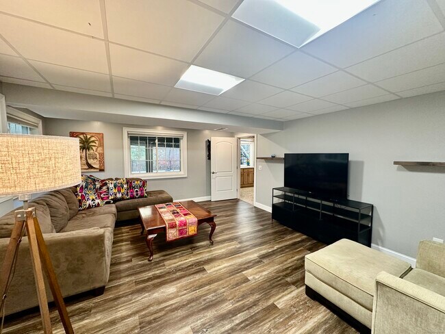 Foto del edificio - 19 Talcott Mountain Rd