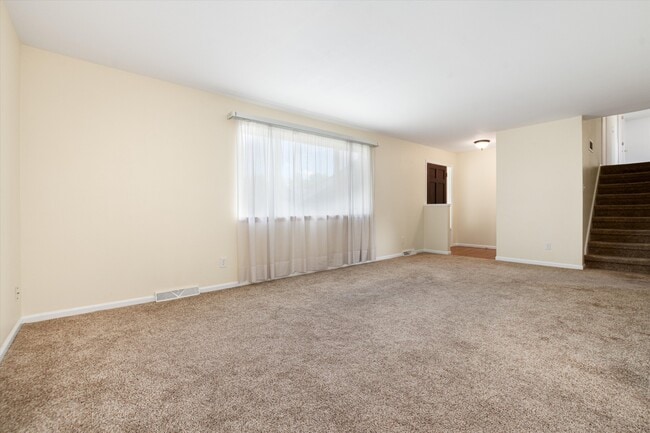 Building Photo - 13123 Spica Dr
