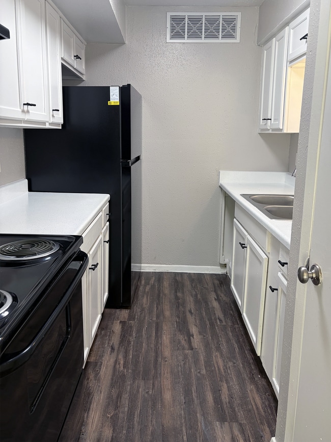 Interior Photo - Creeks Edge Apartments