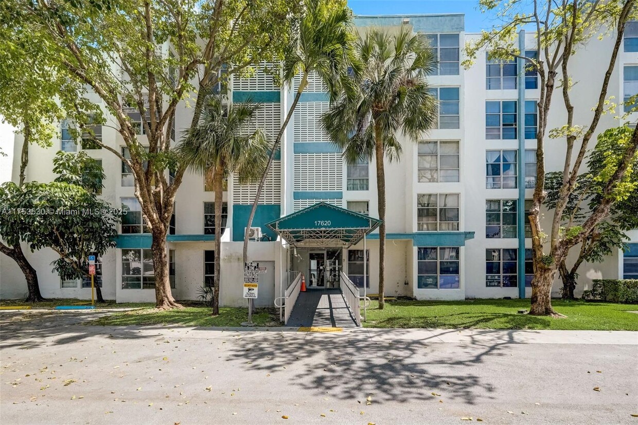 Primary Photo - 17620 Atlantic Blvd