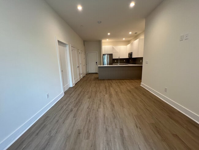 Photo - Room in Condo on Custer Ave SE