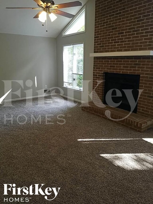 Foto del edificio - 4275 Red Fox Trail