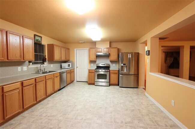 Building Photo - 8426 Brickhaven Ln