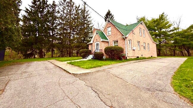 Foto del edificio - 99 Castle Creek Rd