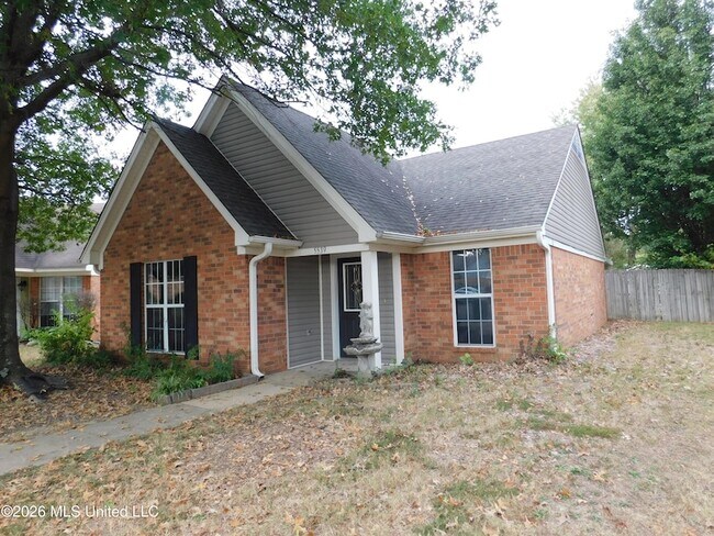 Photo - 5539 Bradley Dr House