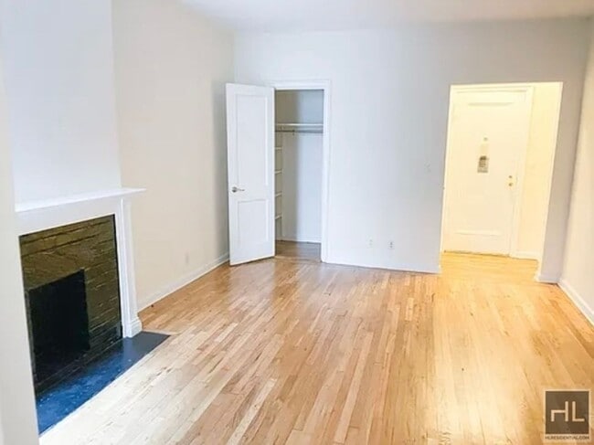 Building Photo - East 84th Street