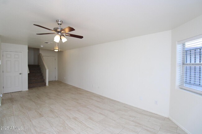 Foto del edificio - 220 N Coolidge Ave