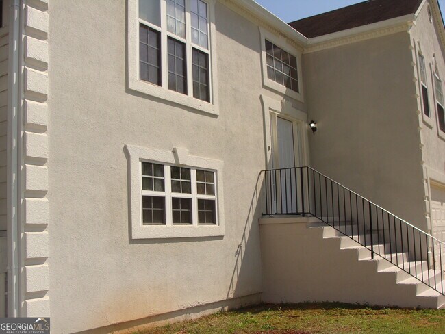 Building Photo - 2612 Cloud Ct