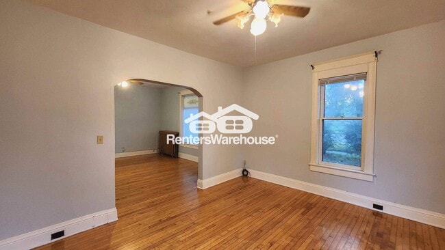 Building Photo - 1427 Hayden Ave