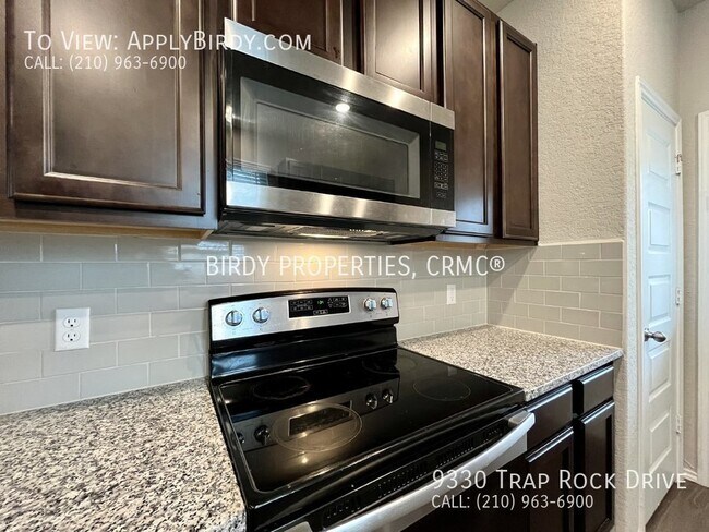 Building Photo - Spacious 4 Bed/2.5 Bath Home in San Antoni...