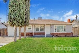 Building Photo - 2316 Viola St