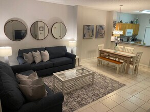 Building Photo - 8523 Crystal Cove Loop