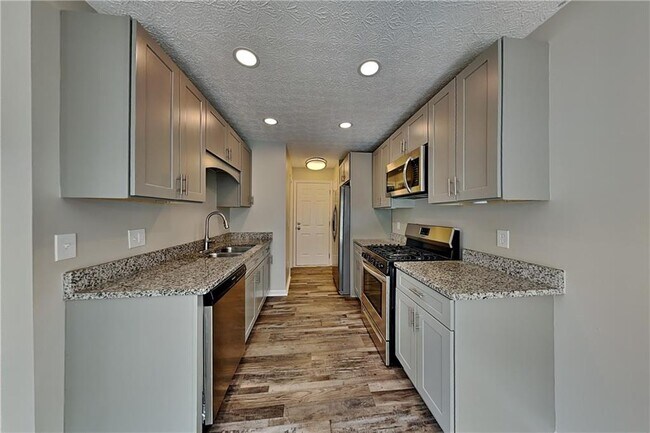 Foto del edificio - 112 Silver Fox Trail