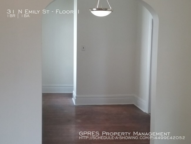 Foto del edificio - Charming One Bed/ One Bath in Crafton!