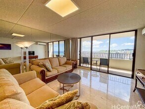 Building Photo - 2240 Kuhio Ave.