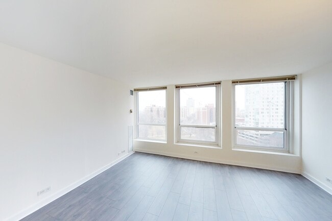 Interior Photo - Regents Park