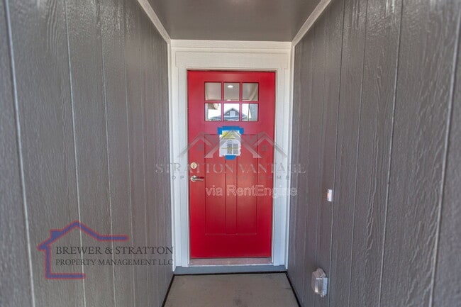 Building Photo - 2334 W Romley Rd