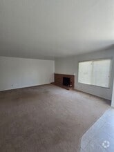 Building Photo - 858-864 Ponderosa St