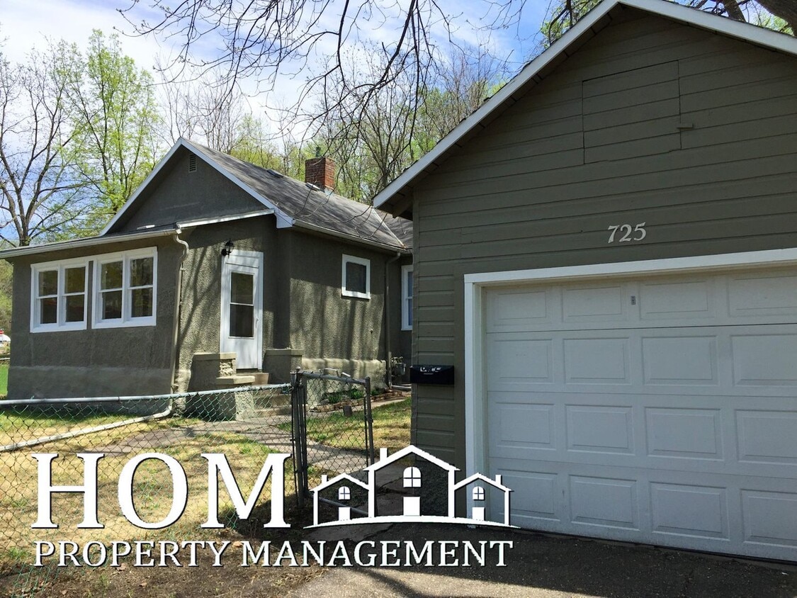2-Bedroom House Available 8/1 - 2-Bedroom House Available 8/1