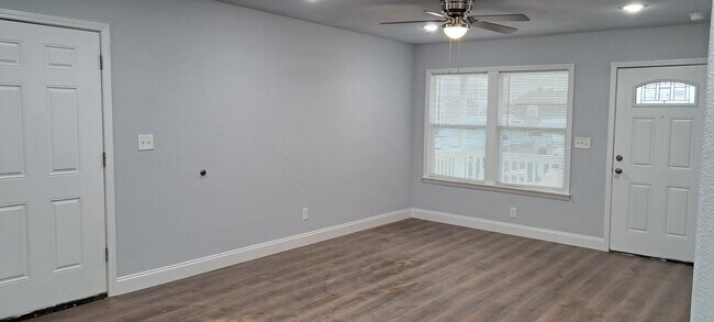 Foto del edificio - 420 S 2nd St