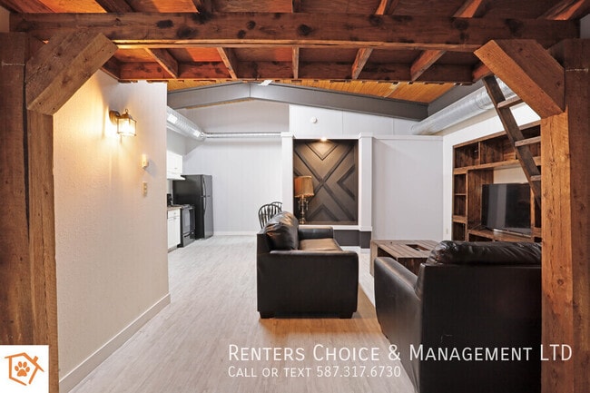 Building Photo - 1 Bedroom, Furnished, Pet Friendly, Utilit...
