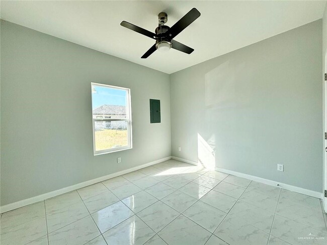 Foto del edificio - 17 West Dr