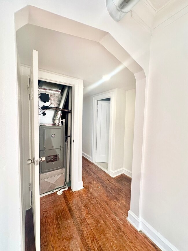 Foto del edificio - 1152 N Lawndale Ave