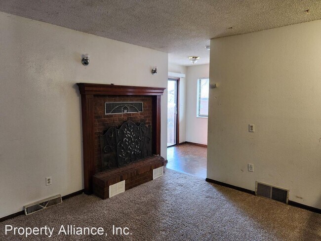 Foto del edificio - 2 br, 1 bath House - 6470 Newcombe Court