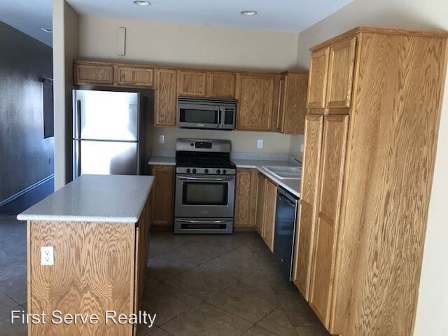 Foto del edificio - 3 br, 2.5 bath House - 3565 Terraza Mar Ave.
