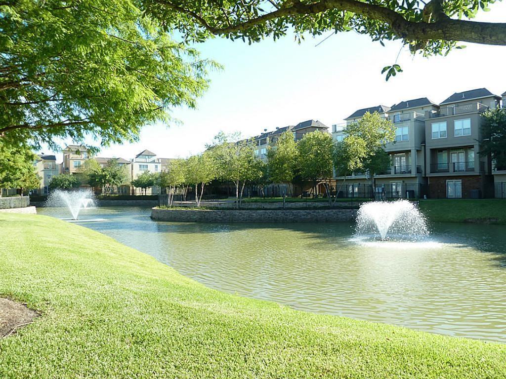 Foto principal - 9113 Creekstone Lake Dr