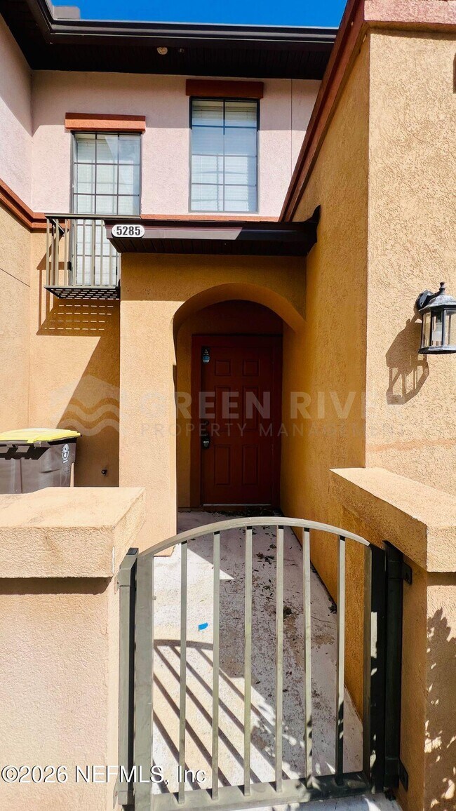 Foto del edificio - 5285 Brighton Park Ln