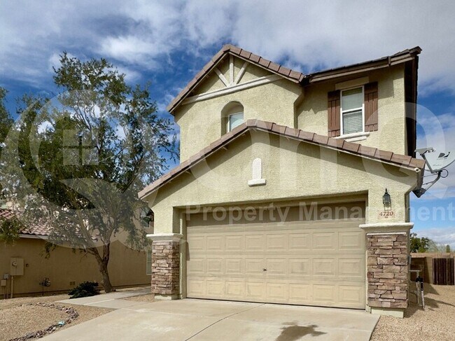 Foto del edificio - 4720 W Lindenthal Ln