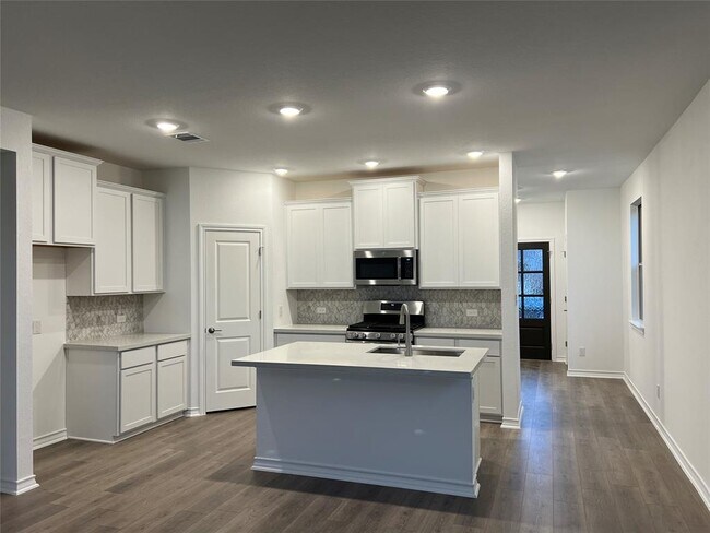 Building Photo - 497 Papaya Dr