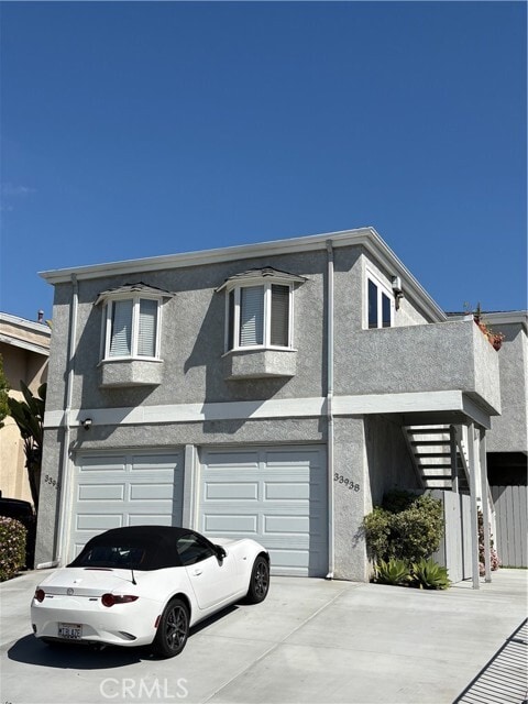 Building Photo - 33938 Alcazar Dr