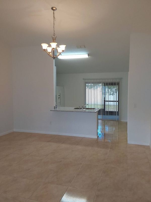 Foto del edificio - 21 Prospect Ln