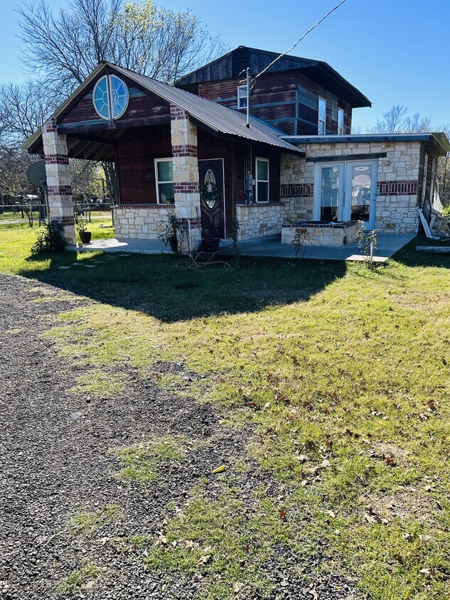 Foto principal - 472 Oakdale Dr