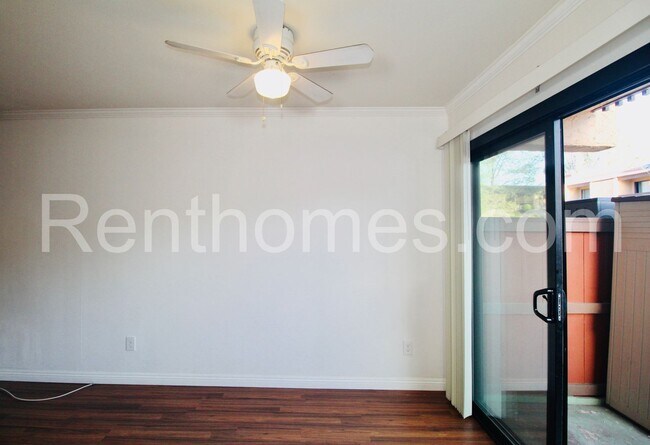 Building Photo - Mira Mesa, 10255-P3 Black Mt Rd, Remdld, G...
