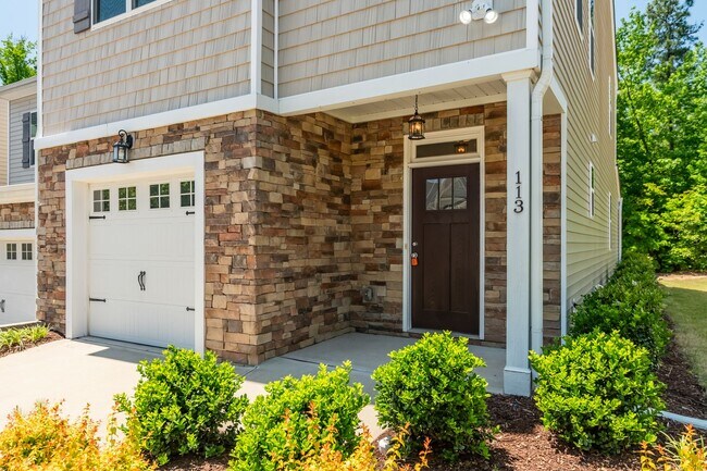 Foto del edificio - 3 Bed 2.5 Bath End Unit at Winsford At the Park!