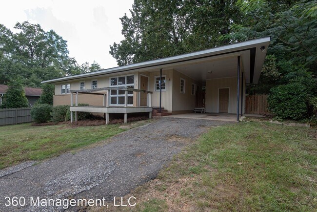 Foto del edificio - 3 br, 2 bath House - 217 Dogwood Drive