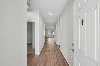 Building Photo - 18287 Woodpecker Trl